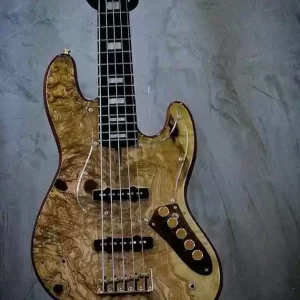 JB - 5C - DOURADO ESCALA EM JACARANDA